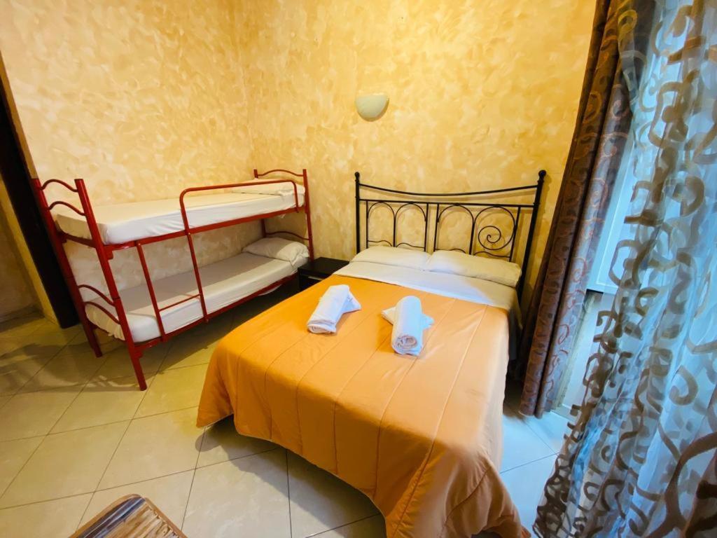 Botel Inn Roma Ngoại thất bức ảnh